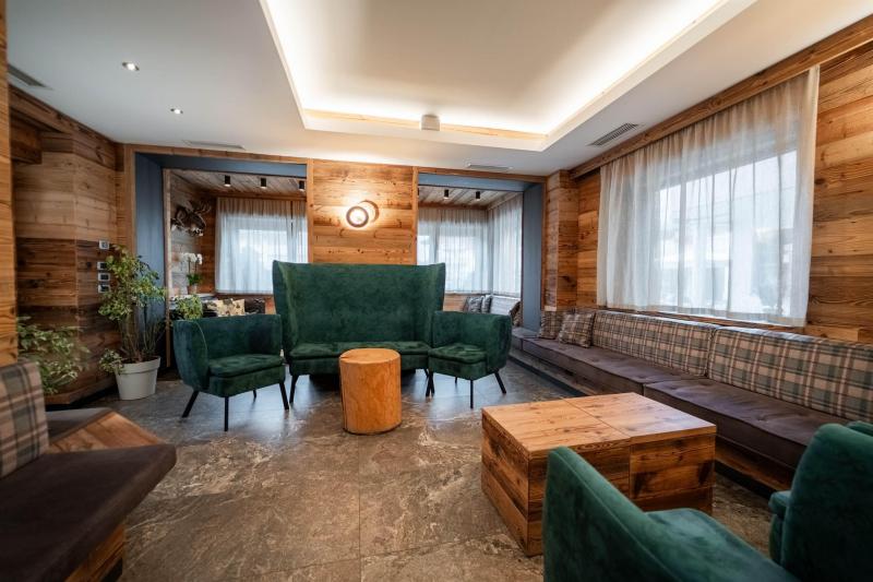 34ea4b7e-5f73-425c-a792-c32948f0d0d2,420624.jpg?WebbinsCacheCounter=2