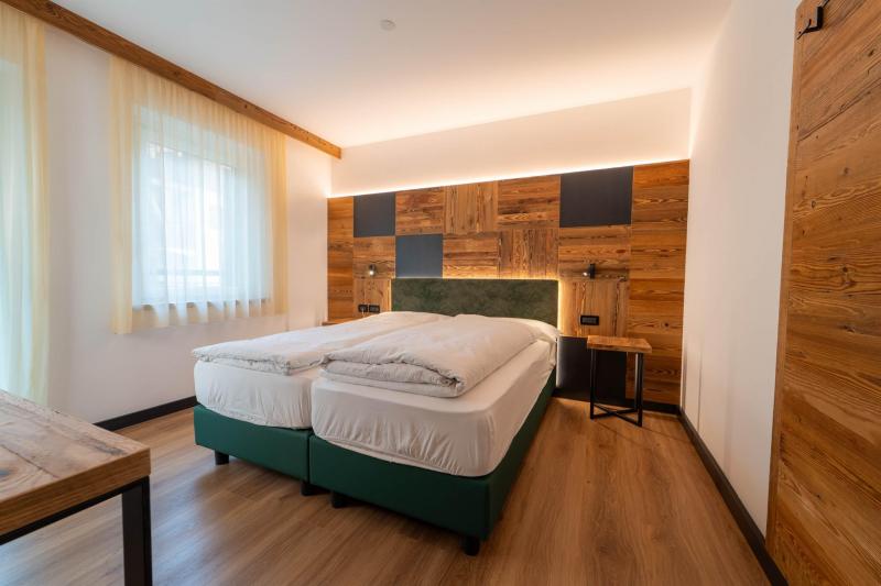 6d70d0ec-15e8-4fd2-81f0-c43727afc9c4,420628.jpg?WebbinsCacheCounter=2