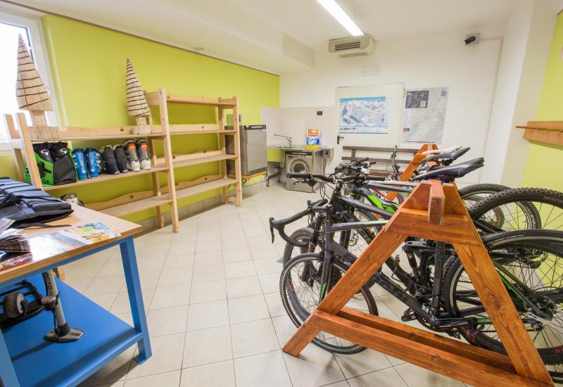 8e72525f-a42d-4de8-bc93-8dd25e75406d,420687.jpg?WebbinsCacheCounter=2