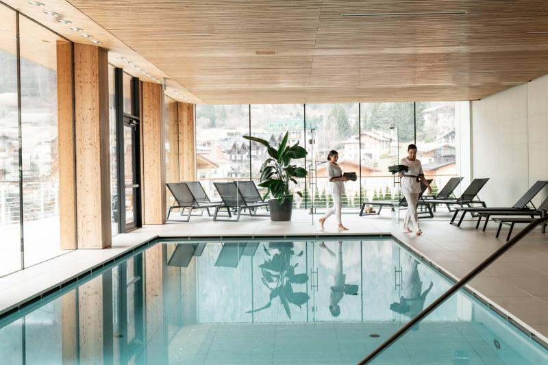 f3f1b000-80f6-472e-a1b7-23d568fdc1c2,420742.jpg?WebbinsCacheCounter=2